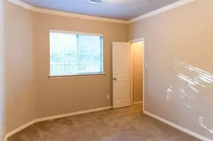 1507 Shady Villa Manner, Houston, TX 77055 - Photo 13