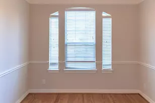 1507 Shady Villa Manner, Houston, TX 77055 - Photo 7