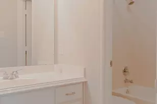 1507 Shady Villa Manner, Houston, TX 77055 - Photo 19