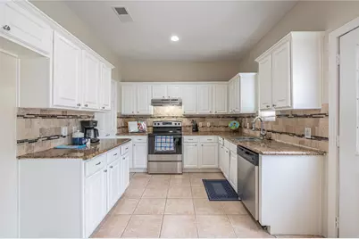 3047 Carlisle Street, La Porte, TX 77571 - Photo 11