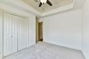 166 E Capstone Cir, The Woodlands, TX 77381 - Photo 33