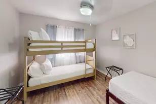 8550 Sparkling Springs Dr, Houston, TX 77095 - Photo 21