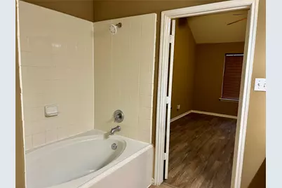 10806 Tobar Falls Circle, Houston, TX 77064 - Photo 17