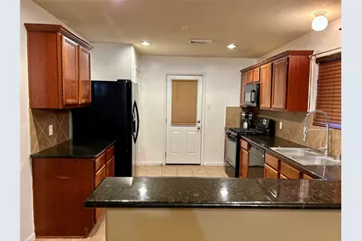 10806 Tobar Falls Circle, Houston, TX 77064 - Photo 9