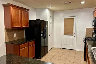 10806 Tobar Falls Cir, Houston, TX 77064 - Photo 11