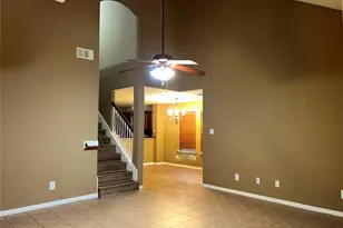 10806 Tobar Falls Cir, Houston, TX 77064 - Photo 5