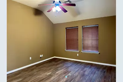 10806 Tobar Falls Circle, Houston, TX 77064 - Photo 13