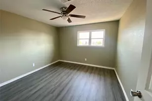 8922 Glacier Ave, Texas City, TX 77591 - Photo 15