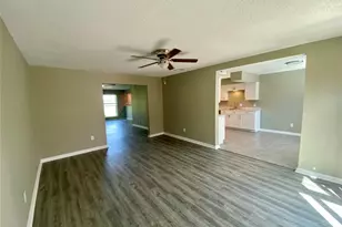 8922 Glacier Ave, Texas City, TX 77591 - Photo 9
