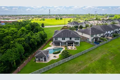 9547 Scanlan Heights Lane, Missouri City, TX 77459 - Photo 45