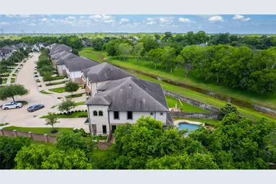 9547 Scanlan Heights Lane, Missouri City, TX 77459 - Photo 43
