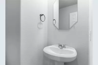 306 N Orange Street, Sweeny, TX 77480 - Photo 11