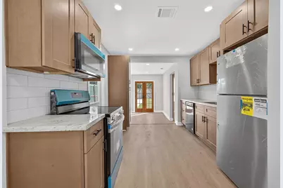 889 Chas Lane, Houston, TX 77091 - Photo 7