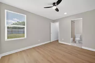 889 Chas Ln, Houston, TX 77091 - Photo 23