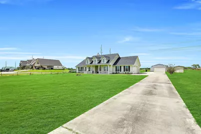 7829 N Humble Camp Road, Texas City, TX 77539 - Photo 3