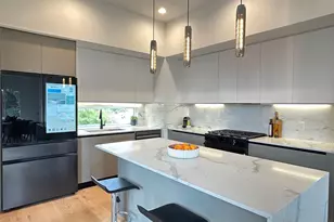 4211 Crawford St, Houston, TX 77004 - Photo 3