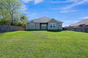 12426 Hackberry Dr, Willis, TX 77318 - Photo 37