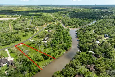 32710 Bayou Bend, Richwood, TX 77515 - Photo 5