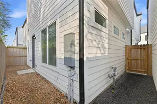 4605 Lavatera St, Houston, TX 77018 - Photo 37