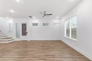 4605 Lavatera St, Houston, TX 77018 - Photo 13