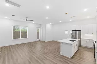 4605 Lavatera St, Houston, TX 77018 - Photo 9