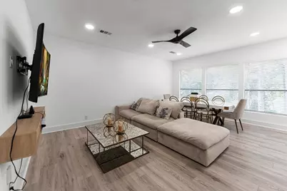 1 E Wedgewood Glen, The Woodlands, TX 77381 - Photo 29