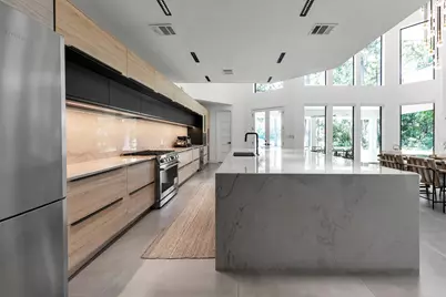 1 E Wedgewood Glen, The Woodlands, TX 77381 - Photo 17