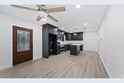 17411 Rolling Hill Lane, Waller, TX 77484 - Photo 7