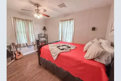 224 Maple Drive, Hitchcock, TX 77563 - Photo 13