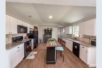 224 Maple Drive, Hitchcock, TX 77563 - Photo 7