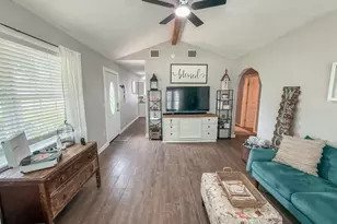224 Maple Dr, Hitchcock, TX 77563 - Photo 3