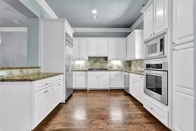 4631 Regent Manor Drive, Kingwood, TX 77345 - Photo 9