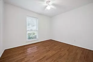 13914 Myrtlea Dr, Houston, TX 77079 - Photo 11