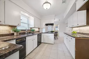 13914 Myrtlea Dr, Houston, TX 77079 - Photo 5