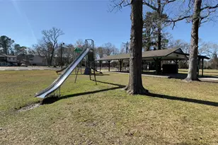 910 Brook Forest Ct, Conroe, TX 77385 - Photo 41