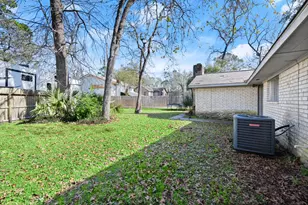 910 Brook Forest Ct, Conroe, TX 77385 - Photo 35