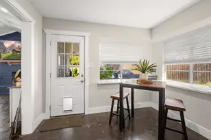 910 Brook Forest Ct, Conroe, TX 77385 - Photo 17