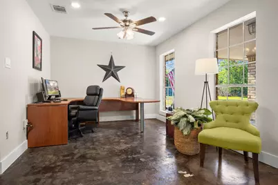 910 Brook Forest Court, Conroe, TX 77385 - Photo 13