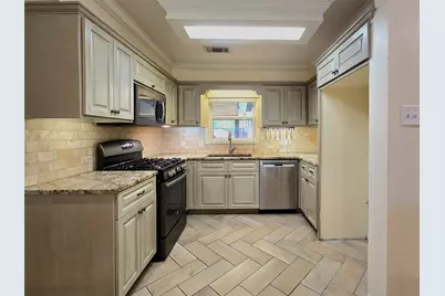 2527 Willowby Drive, Houston, TX 77008 - Photo 5