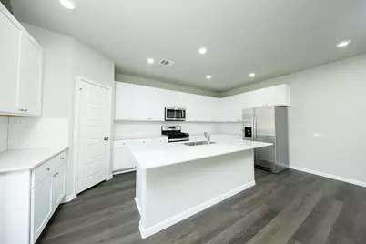 15452 Woody Haven Drive, Conroe, TX 77302 - Photo 9