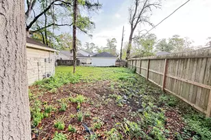 1119 Verret Ln, Houston, TX 77090 - Photo 7