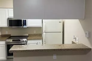 17401 Red Oak Dr, Houston, TX 77090 - Photo 9
