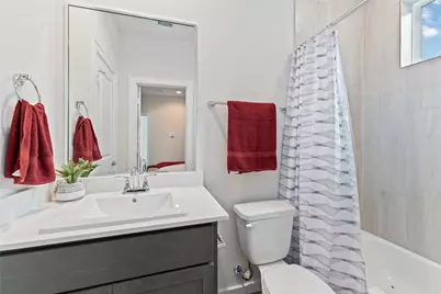 1013 Erin Street #T, Houston, TX 77009 - Photo 11