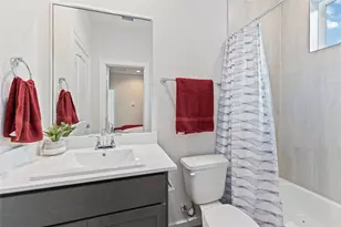 1013 Erin St, Houston, TX 77009 - Photo 11