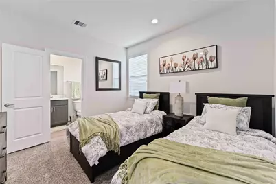 1013 Erin Street #T, Houston, TX 77009 - Photo 15