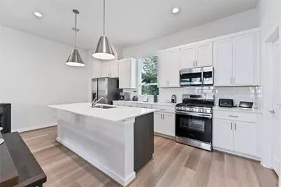 1013 Erin Street #T, Houston, TX 77009 - Photo 5