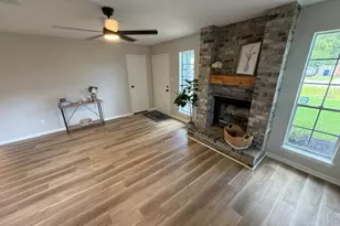 2613 7th Ave N, Texas City, TX 77590 - Photo 5