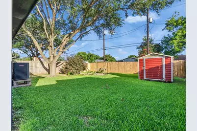 2613 7th Avenue N, Texas City, TX 77590 - Photo 29