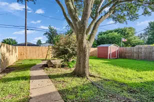 2613 7th Ave N, Texas City, TX 77590 - Photo 25