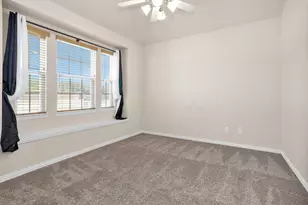 223 Shoreview Dr, Conroe, TX 77303 - Photo 9